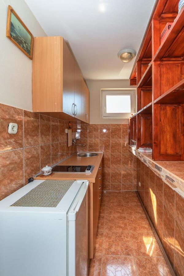 Apartments Pod Lozom With Seaview Petrovac Quarto foto