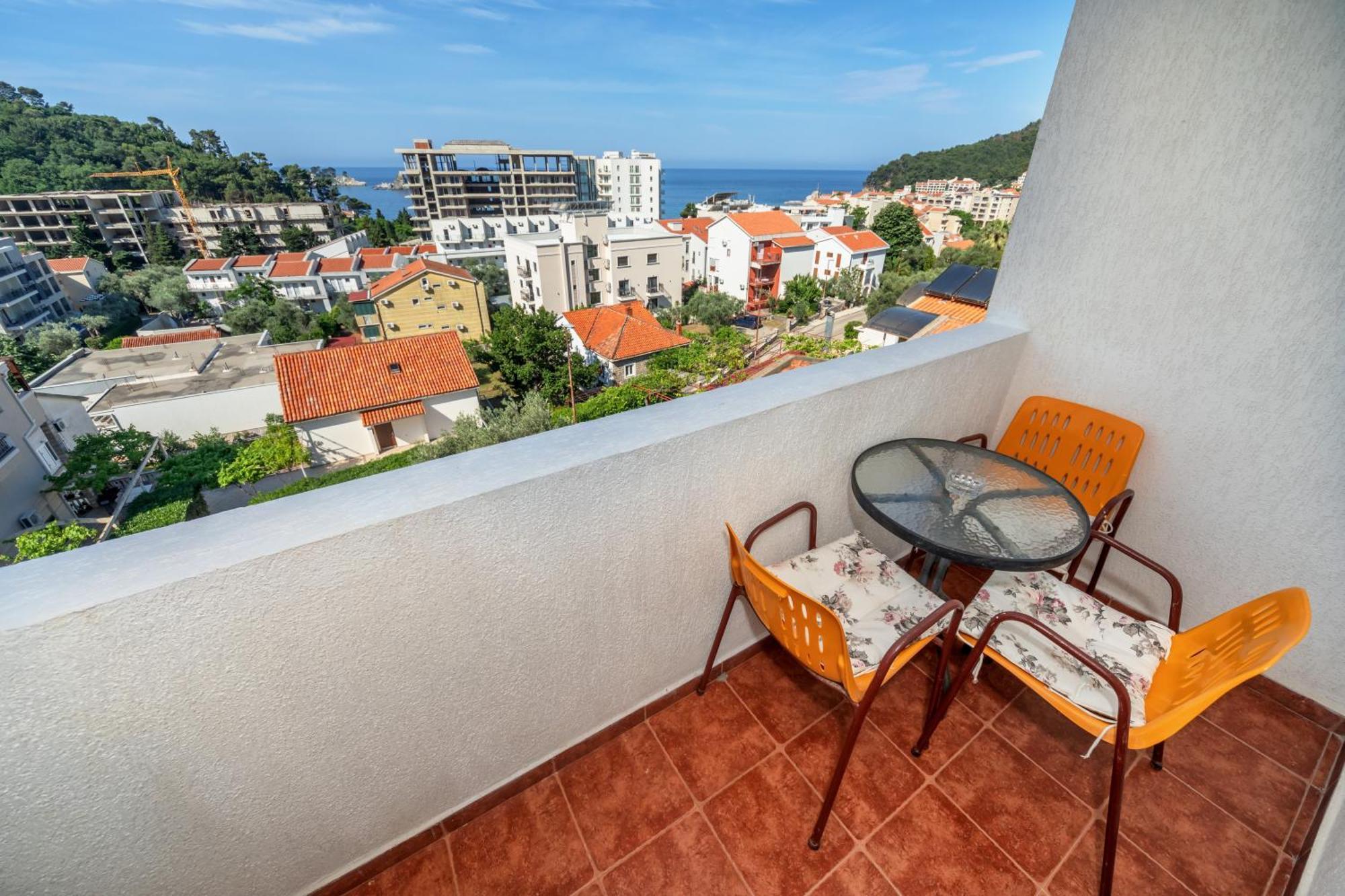Apartments Pod Lozom With Seaview Petrovac Quarto foto